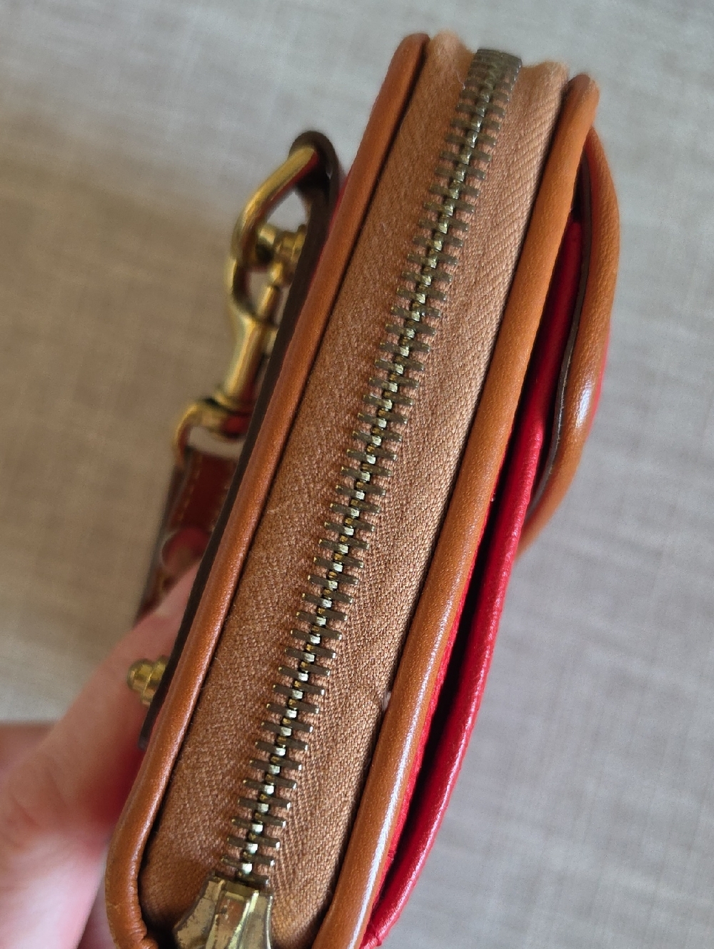 Dooney & Bourke Vintage AWL All Weather Leather Crossbody Wallet, Red ♥️ - Picture 9 of 11